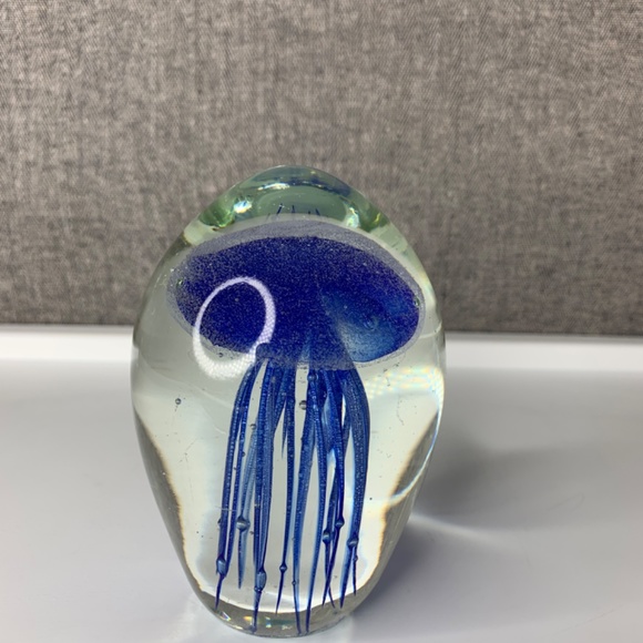 Art Glass Blue Tropical Jellyfish Paperweight Collectible - Picture 4 of 7